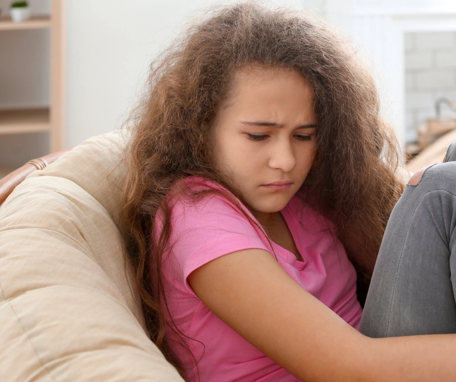 señal de adolescente deprimida