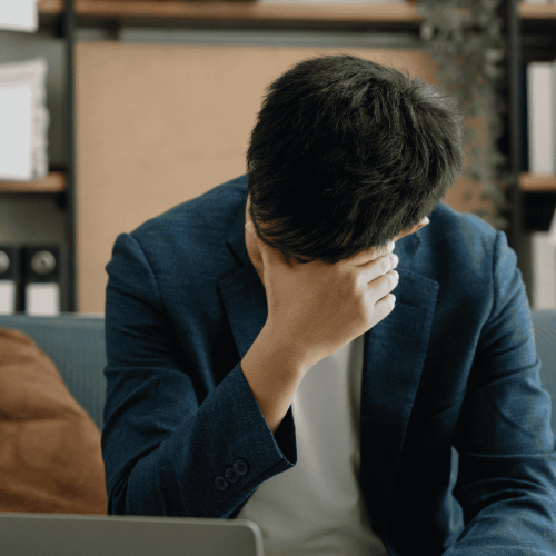 Persona con miedo al fracaso